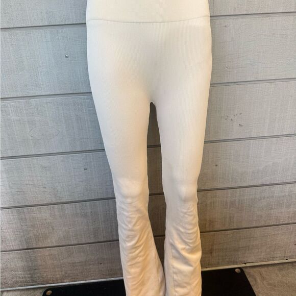 Women’s Pants Ribbed Seamless High Waist Bell Flare Leggings Yoga Work Pants M - Picture 3 of 4